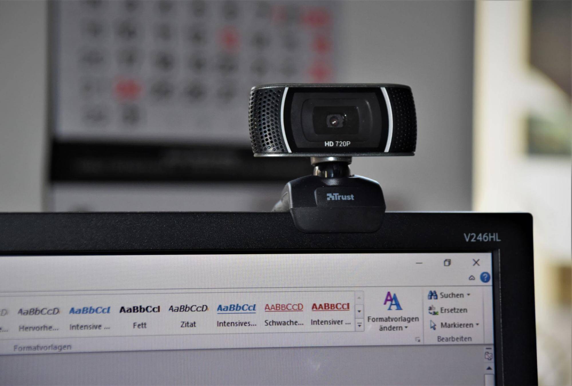 Web Cameras in Audio & Video Components 